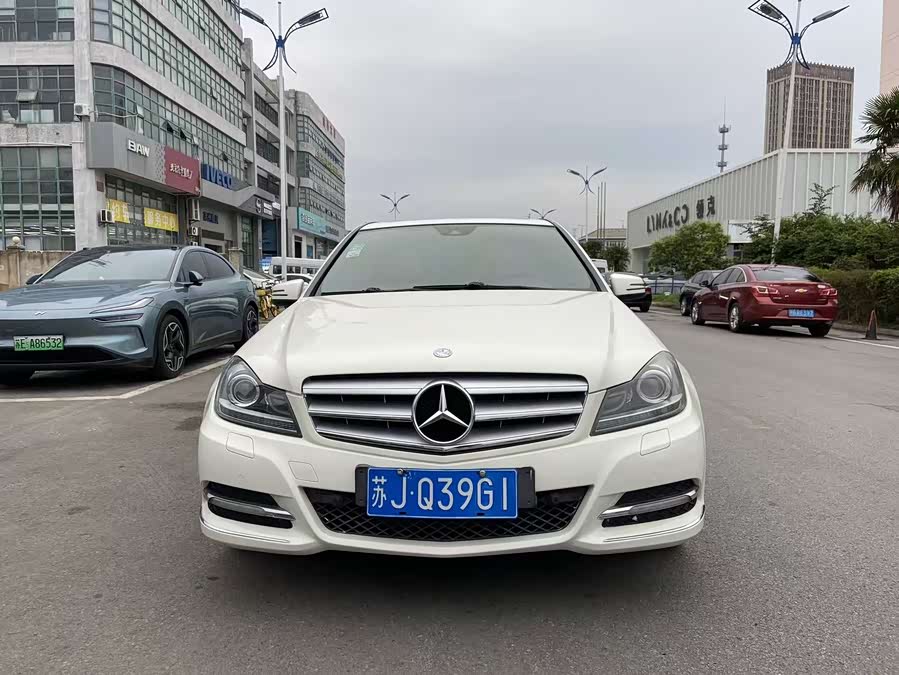 Mercedes-Benz C-Class 2011