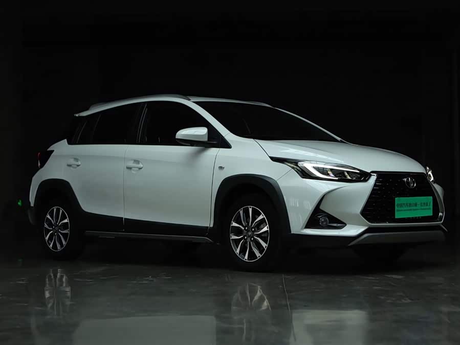 Toyota Yaris L 2022