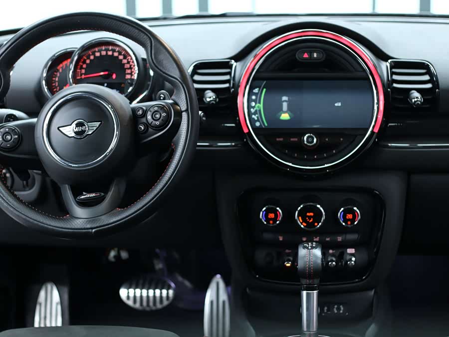 MINI JCW CLUBMAN 2017 — фото 8