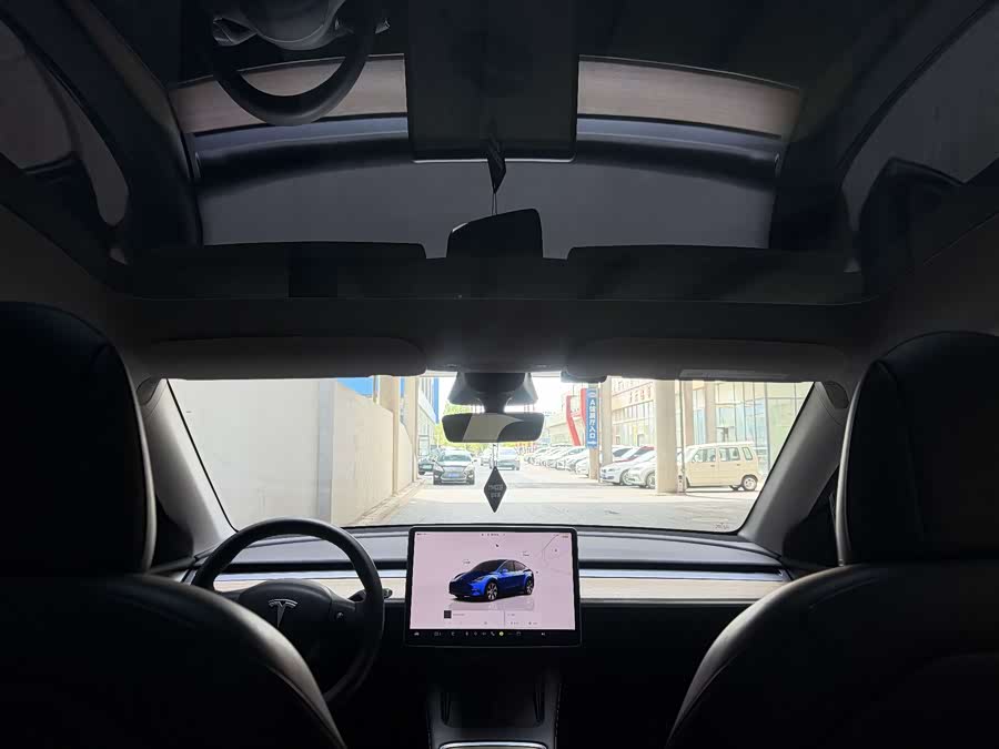 Tesla Model Y 2022 — фото 10