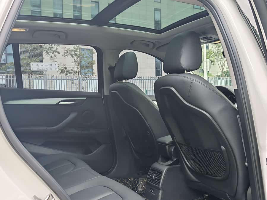 BMW X1 2019 — фото 13