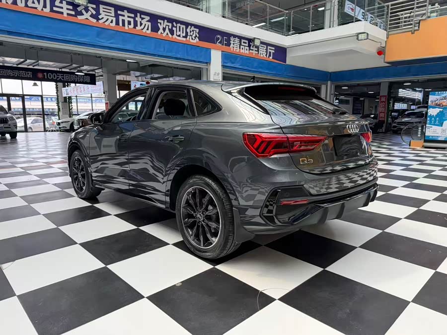 Audi Q3 Sportback 2022 — фото 16