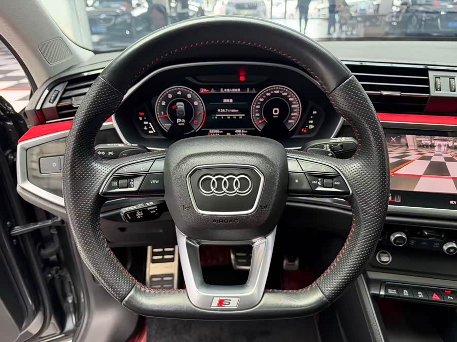 Audi Q3 Sportback 2022 — фото 8