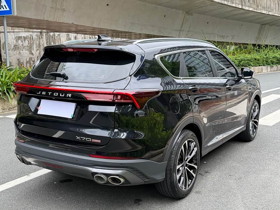 Jetour Jietu X70 PLUS 2021 — фото 17