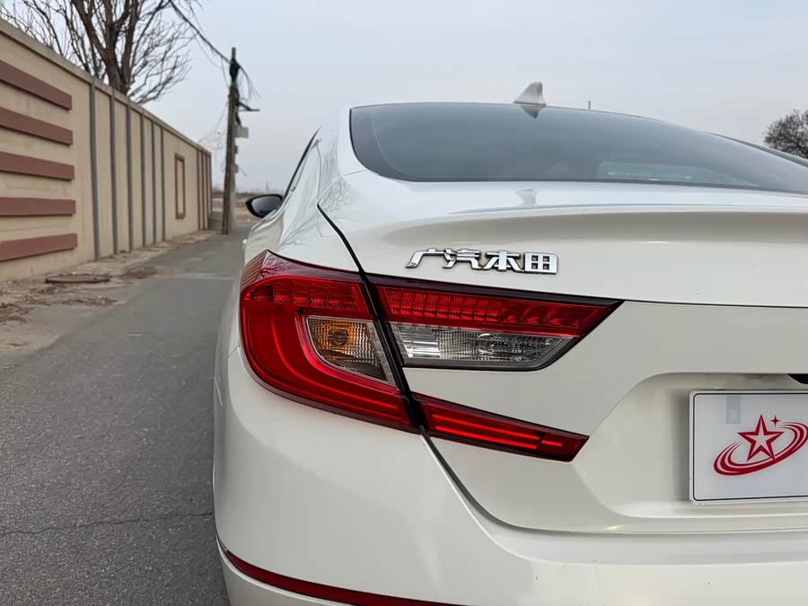 Honda Accord 2018 — фото 26