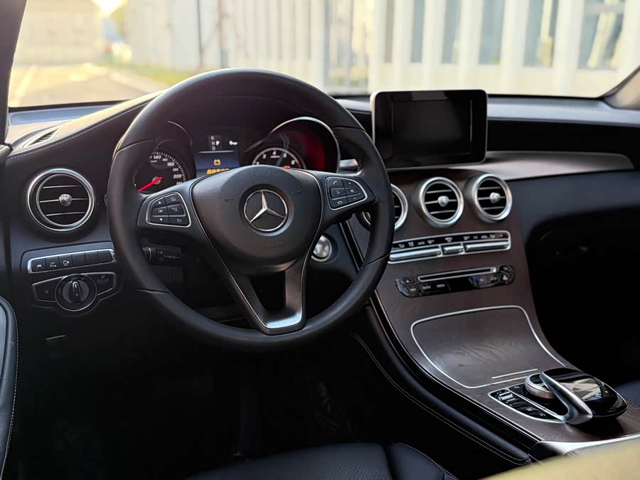Mercedes-Benz GLC 2017