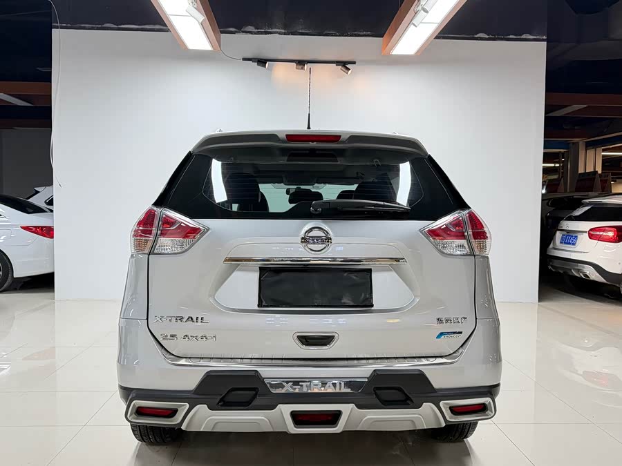 Nissan X-Trail 2014