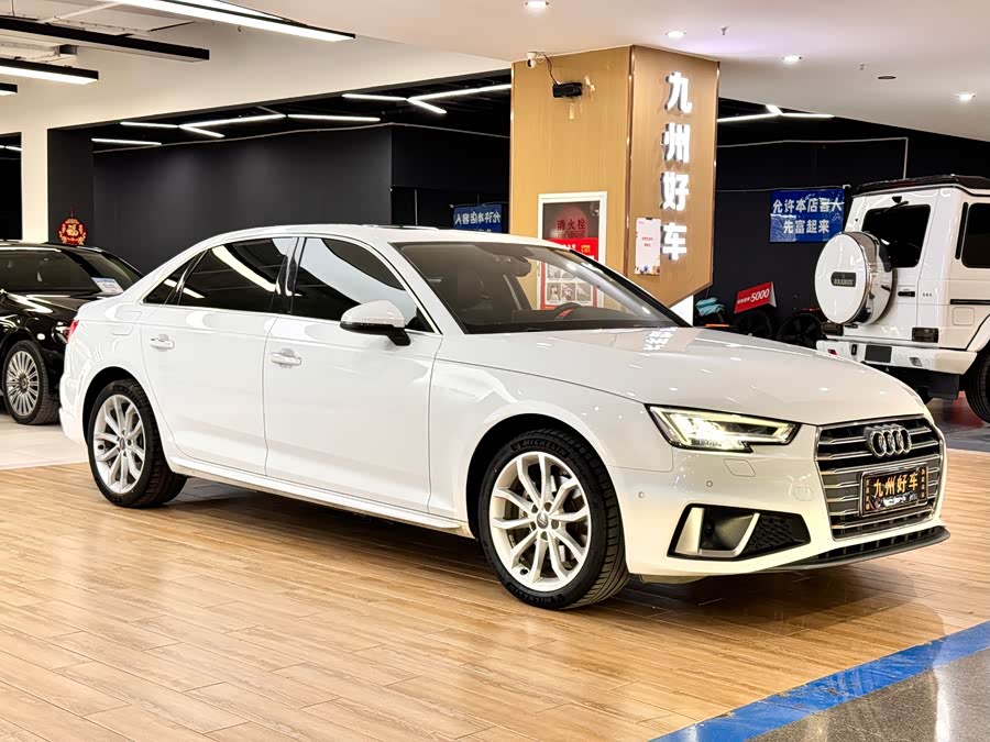 Audi A4L 2019