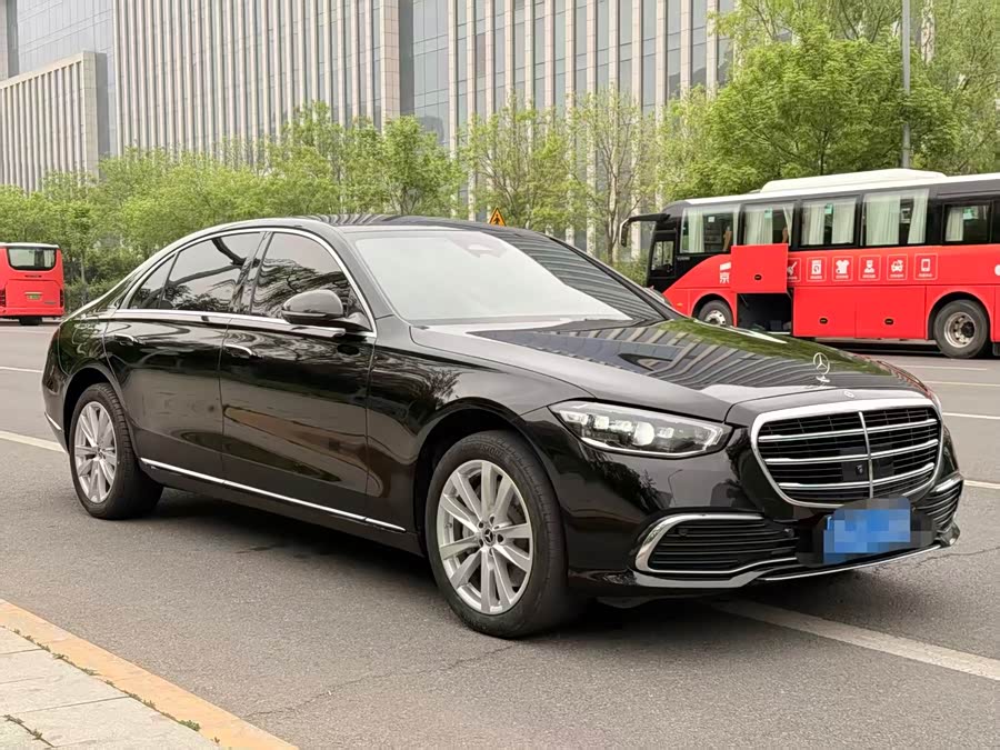 Mercedes-Benz S-Class 2024