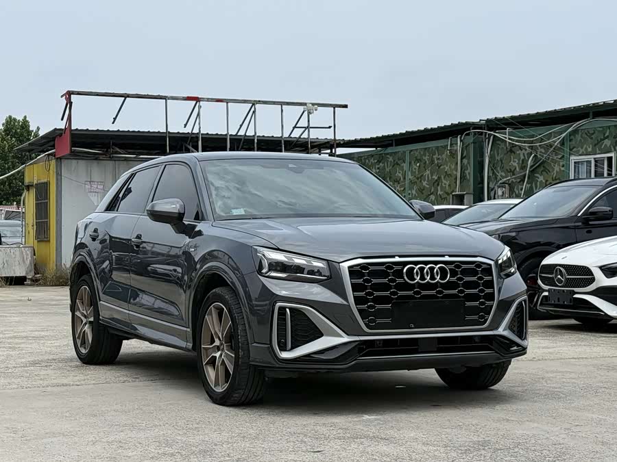 Audi Q2L 2022