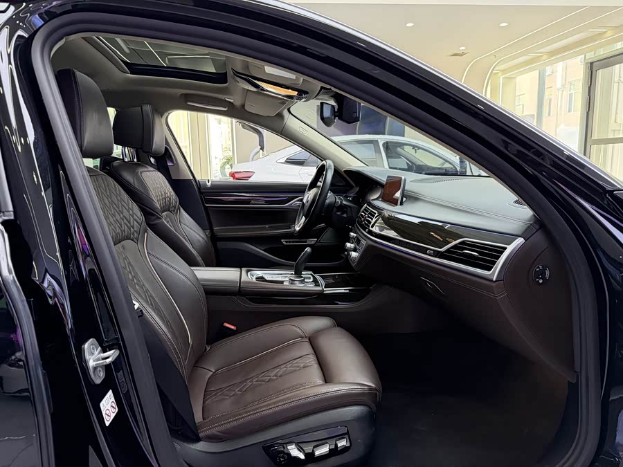 BMW 7 Series 2019