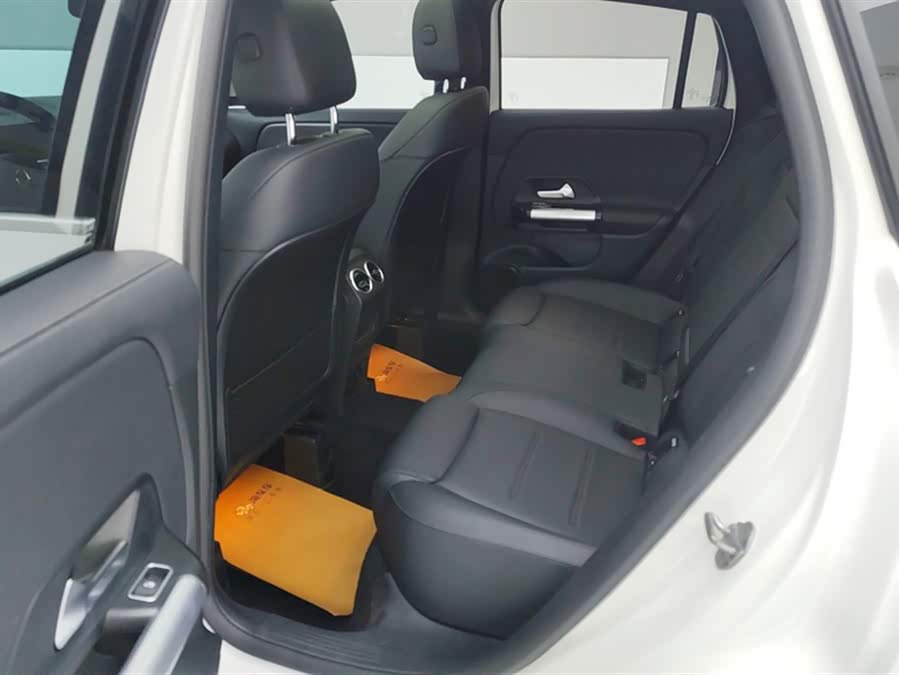 Mercedes-Benz GLA 2022 — фото 11