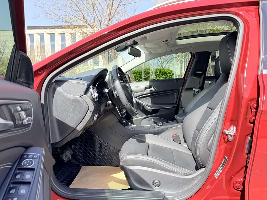 Mercedes-Benz GLA 2018 — фото 12