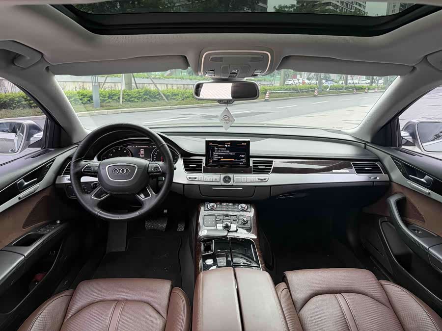 Audi A8 2014
