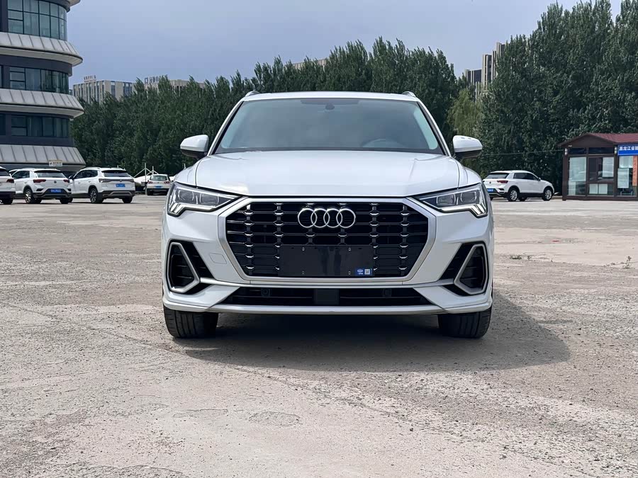 Audi Q3 2023