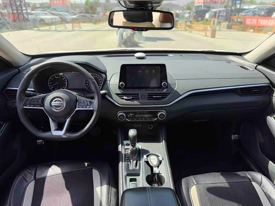 Nissan Teana 2020