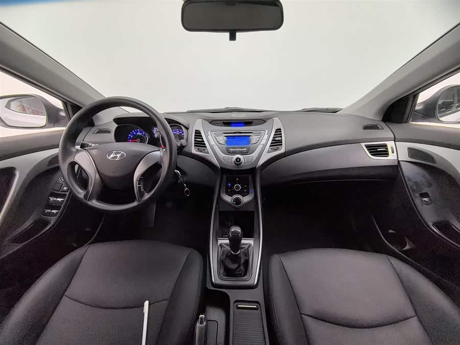 Hyundai Elantra 2015