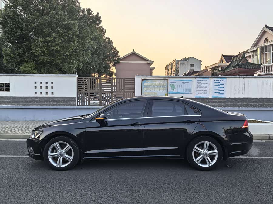 Volkswagen Lamando 2015