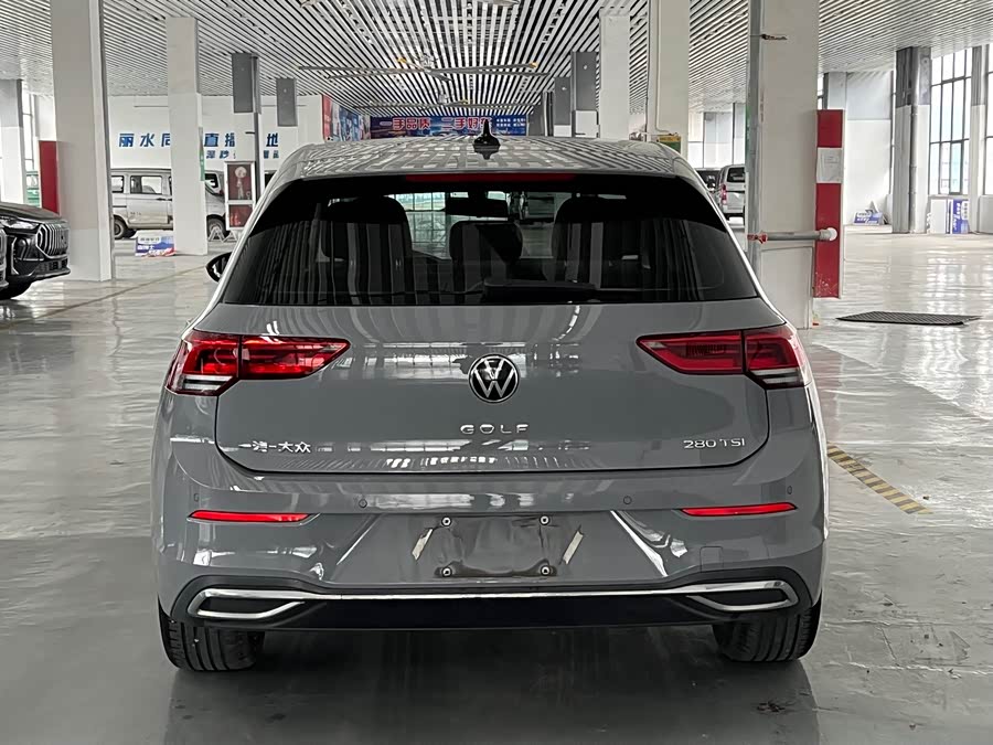 Volkswagen Golf 2021