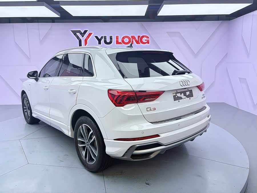 Audi Q3 2022