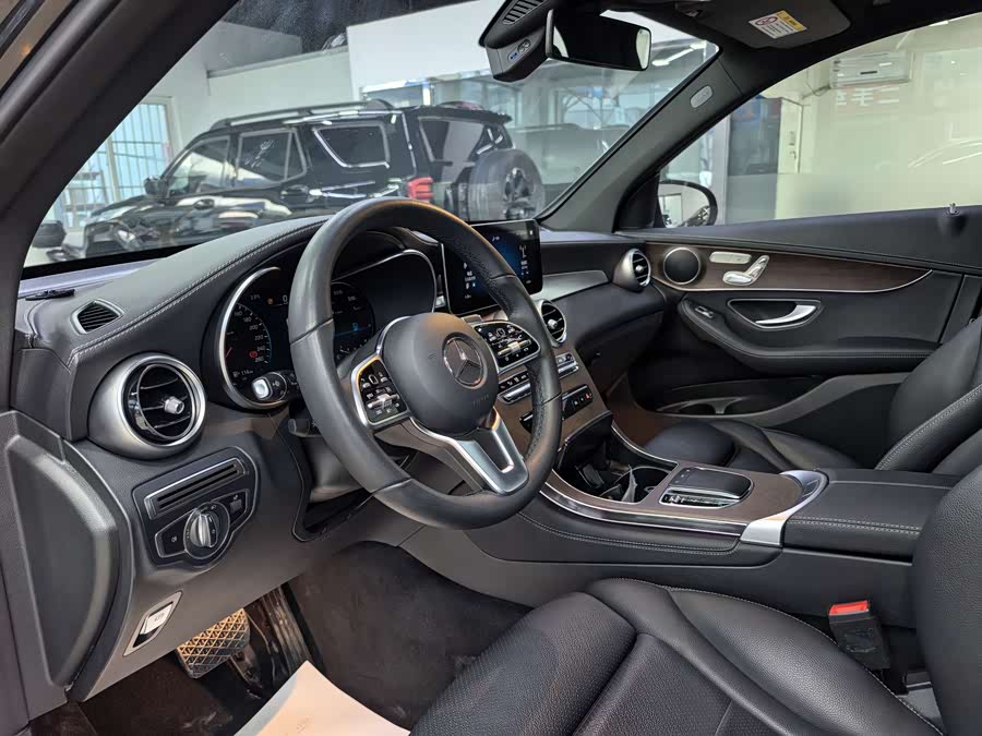 Mercedes-Benz GLC 2021