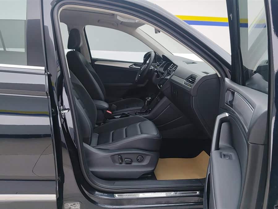 Volkswagen Tiguan L 2019 — фото 8