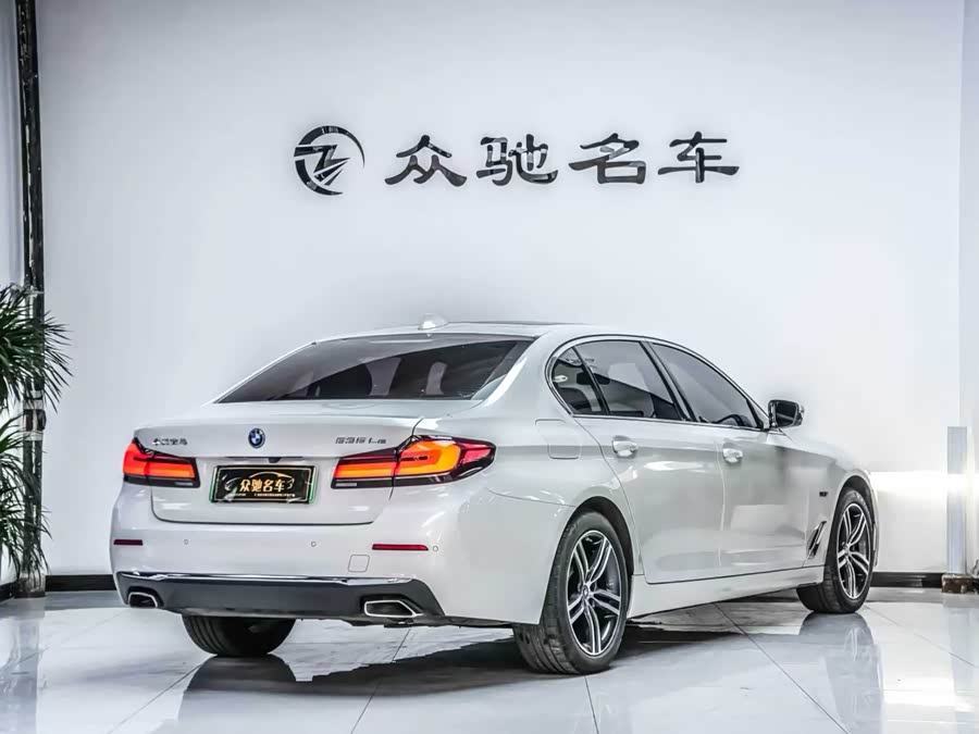 BMW 5 Series New Energy 2022 — фото 11