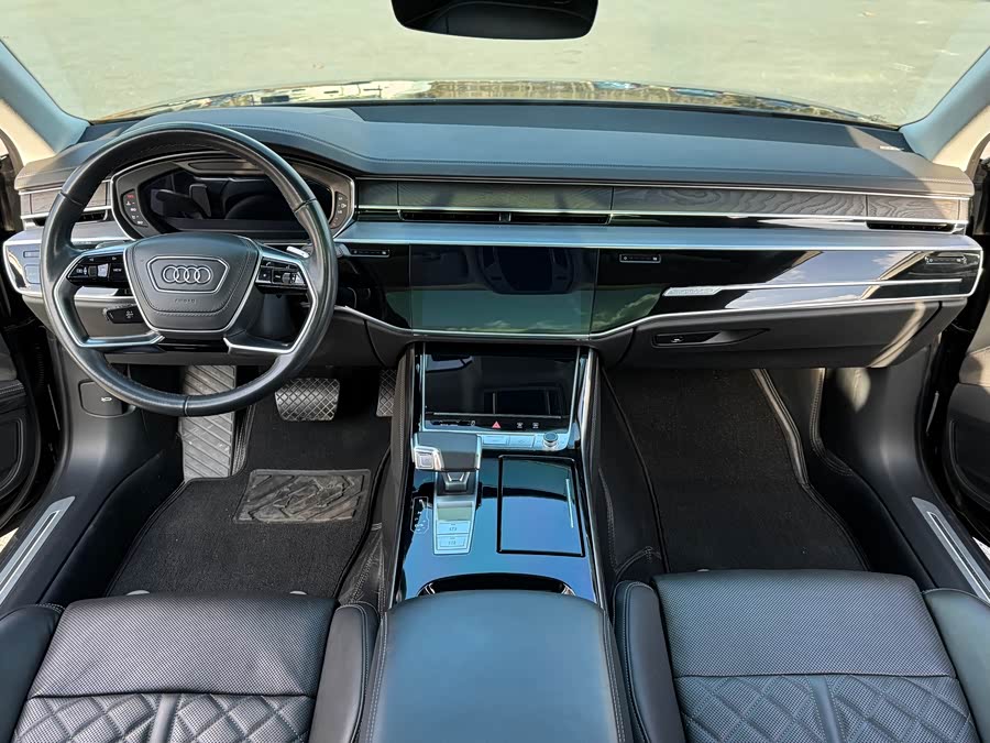 Audi A8 2023 — фото 8