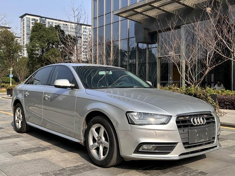 Audi A4L 2013