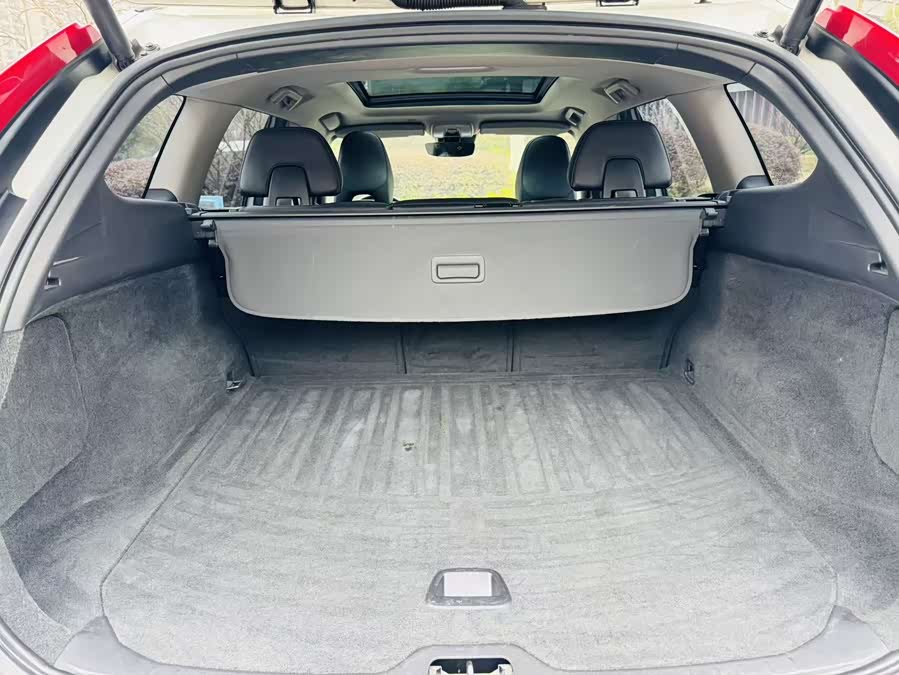 Volvo XC60 2015 — фото 16