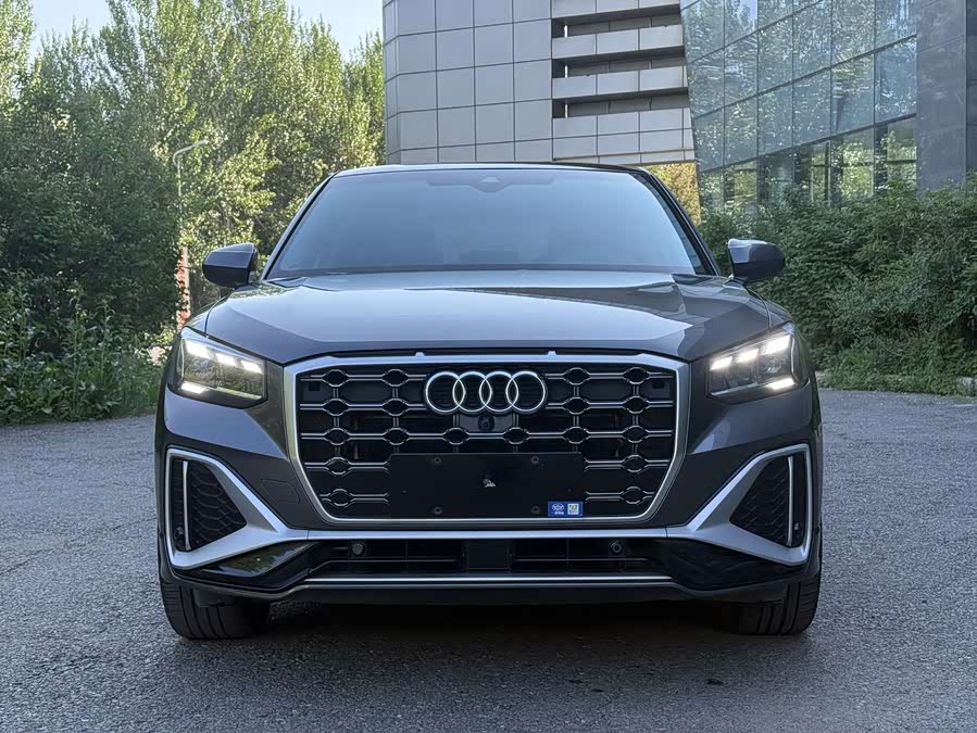 Audi Q2L 2022