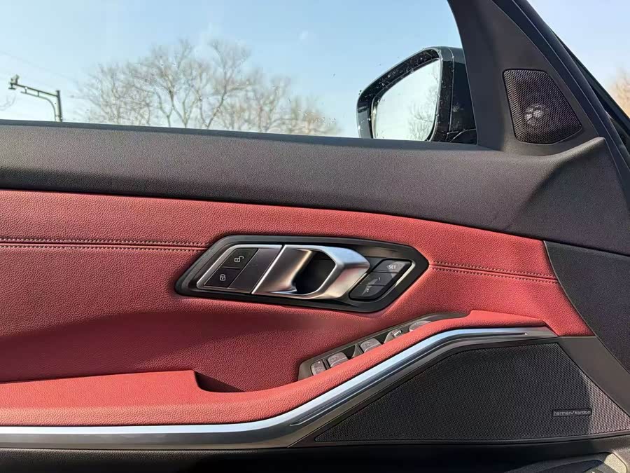 BMW 3 Series 2025