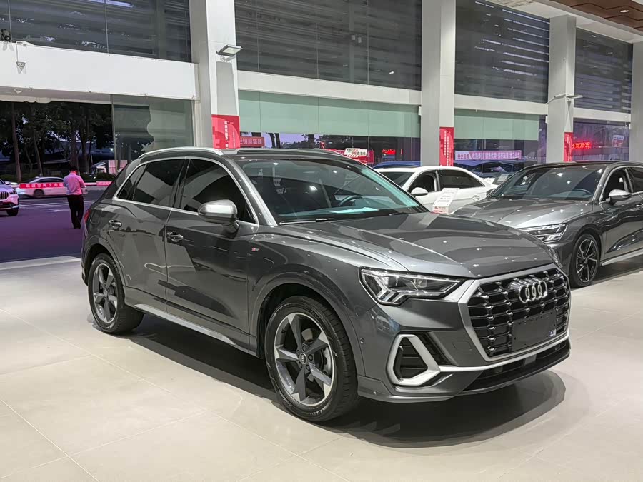 Audi Q3 2022