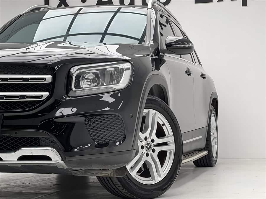 Mercedes-Benz GLB 2021