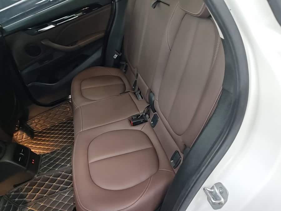 BMW X1 2020 — фото 17
