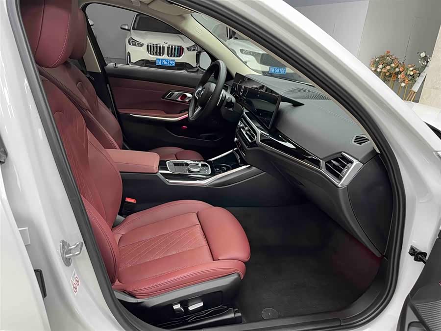 BMW 3 Series 2023 — фото 13