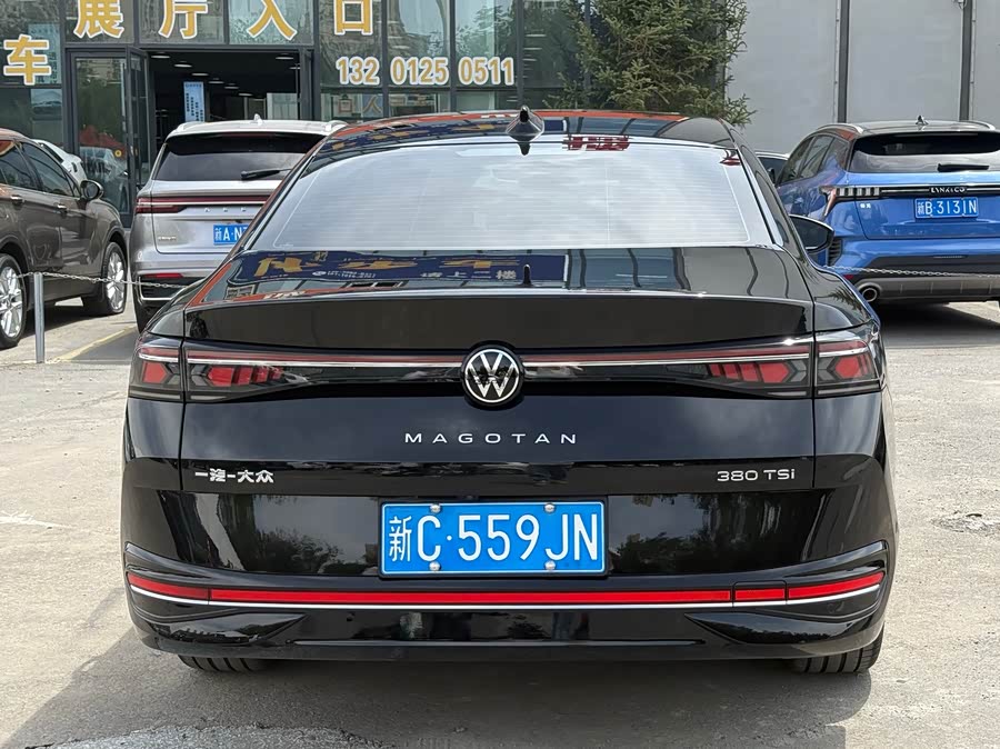 Volkswagen Magotan 2024
