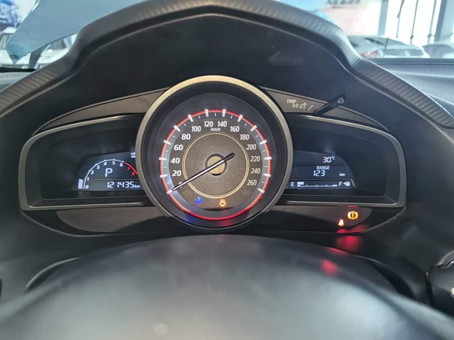 Mazda 3 Angkesela 2016 — фото 12
