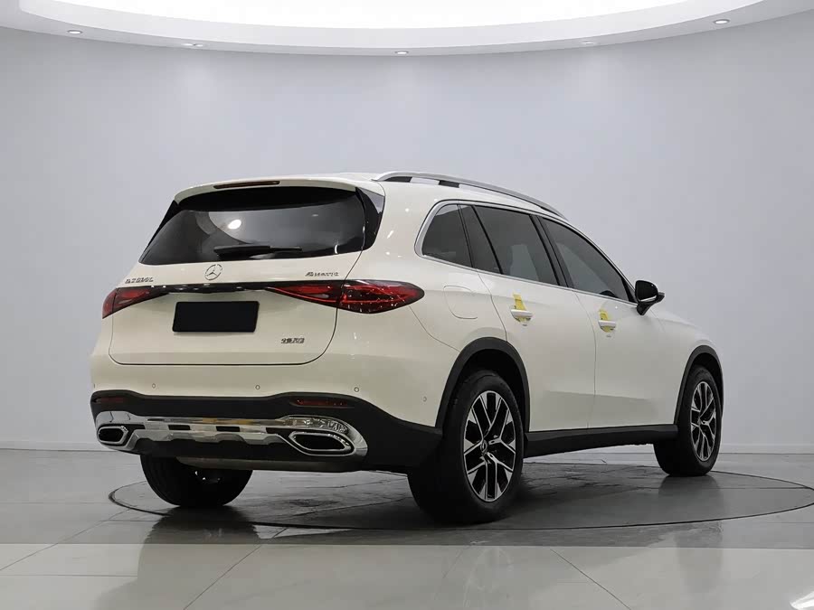 Mercedes-Benz GLC 2023