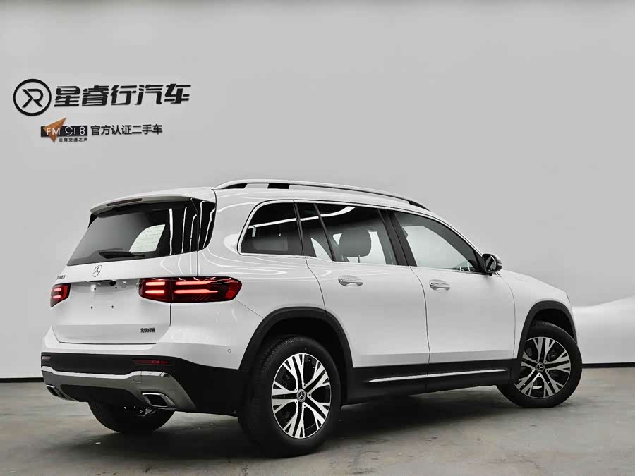 Mercedes-Benz GLB 2024 — фото 33