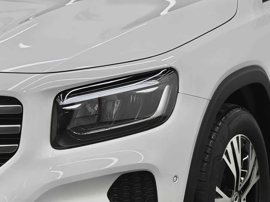 Mercedes-Benz GLB 2024