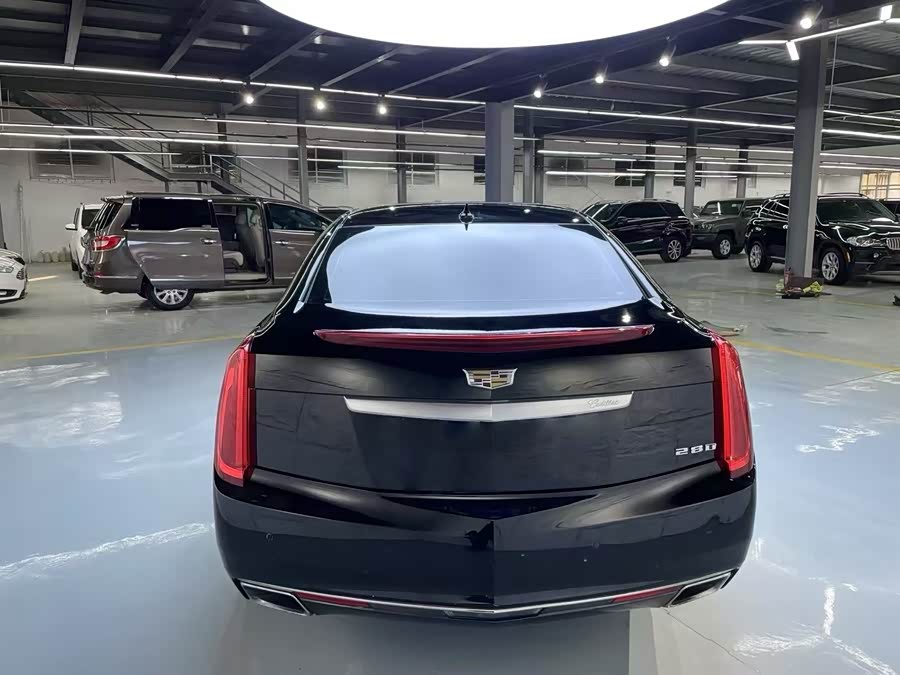 Cadillac XTS 2015 — фото 10