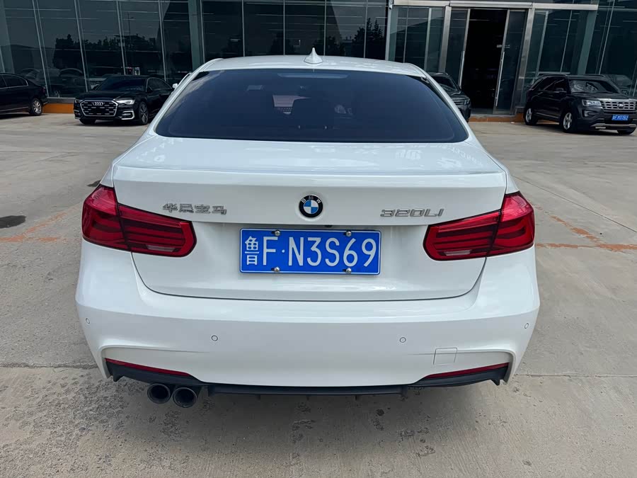 BMW 3 Series 2019 — фото 9