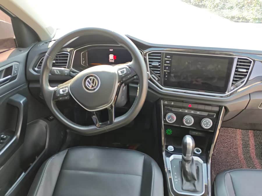 Volkswagen T-Roc 2021