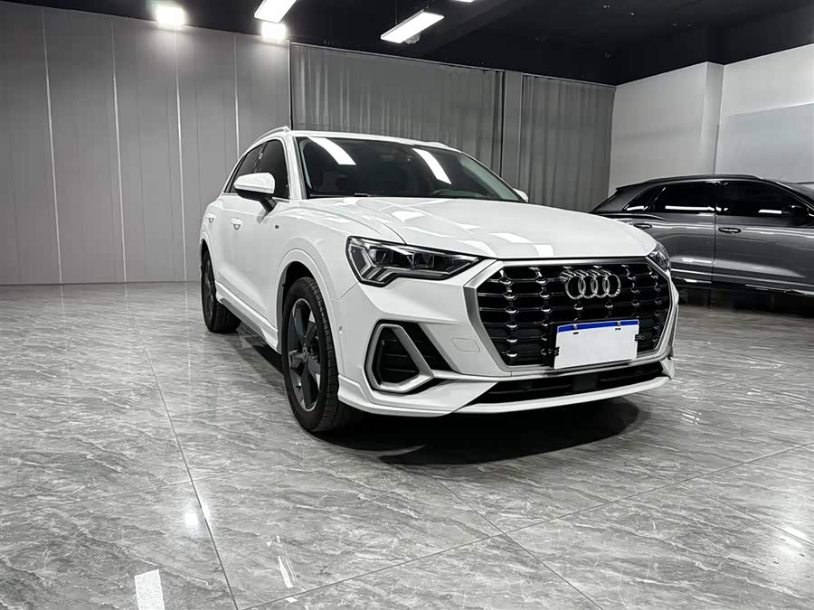Audi Q3 2022