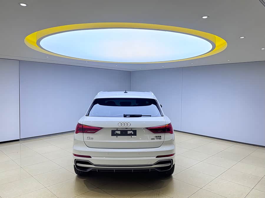 Audi Q3 2021