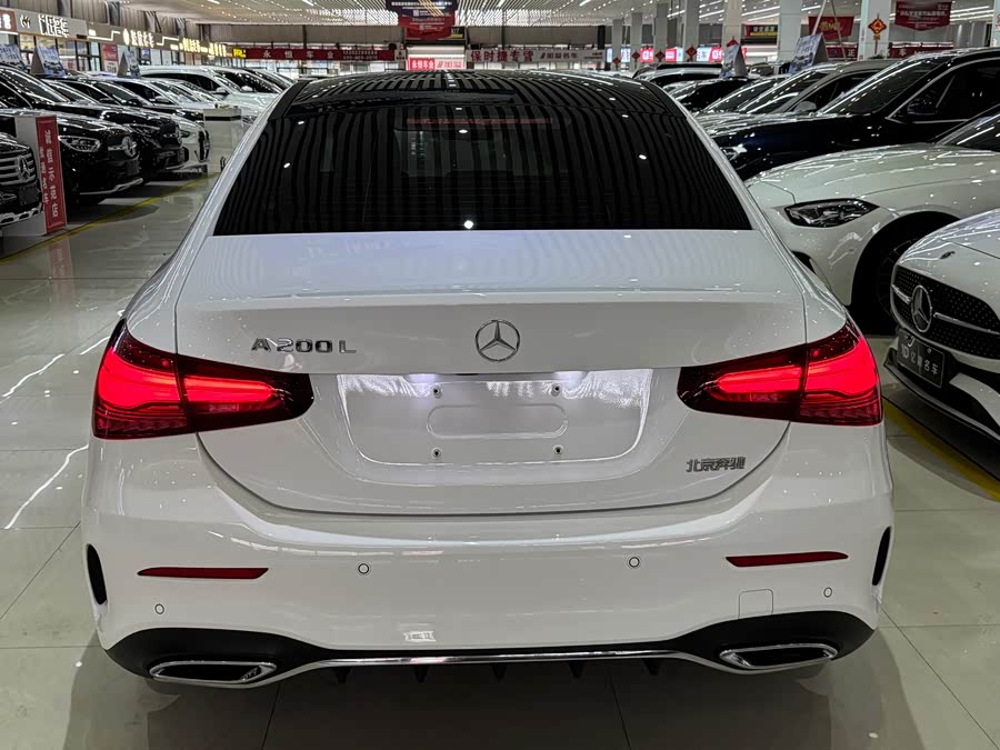 Mercedes-Benz A-Class 2024 — фото 12