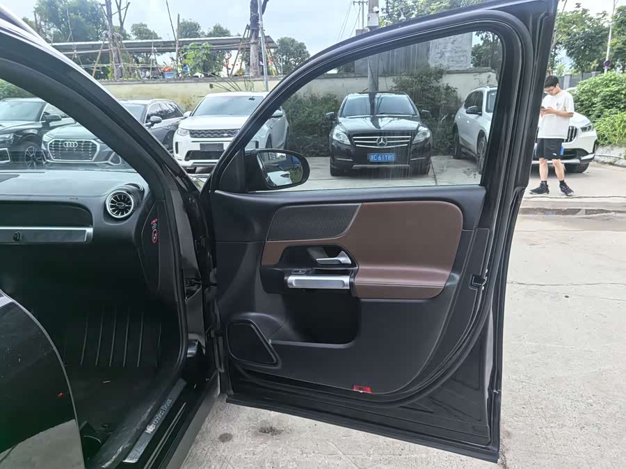 Mercedes-Benz GLB 2023 — фото 20