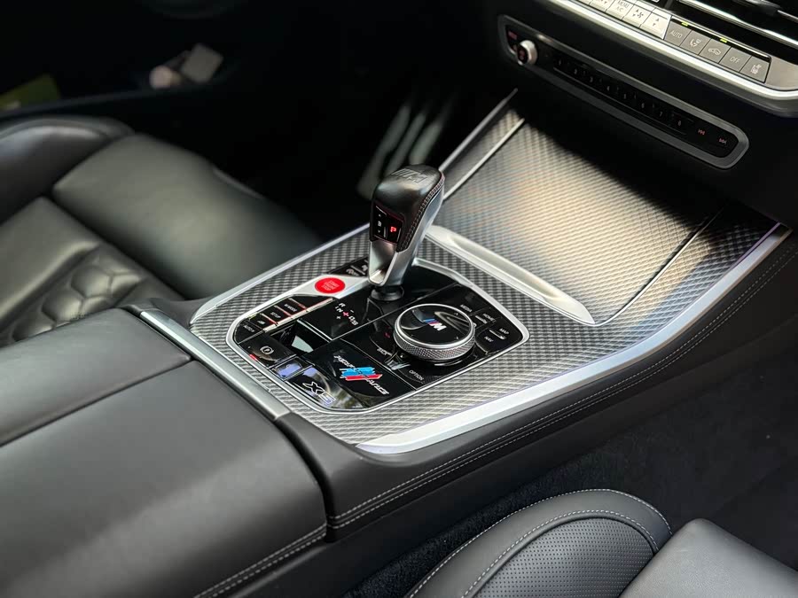 BMW X5 M 2020 — фото 16