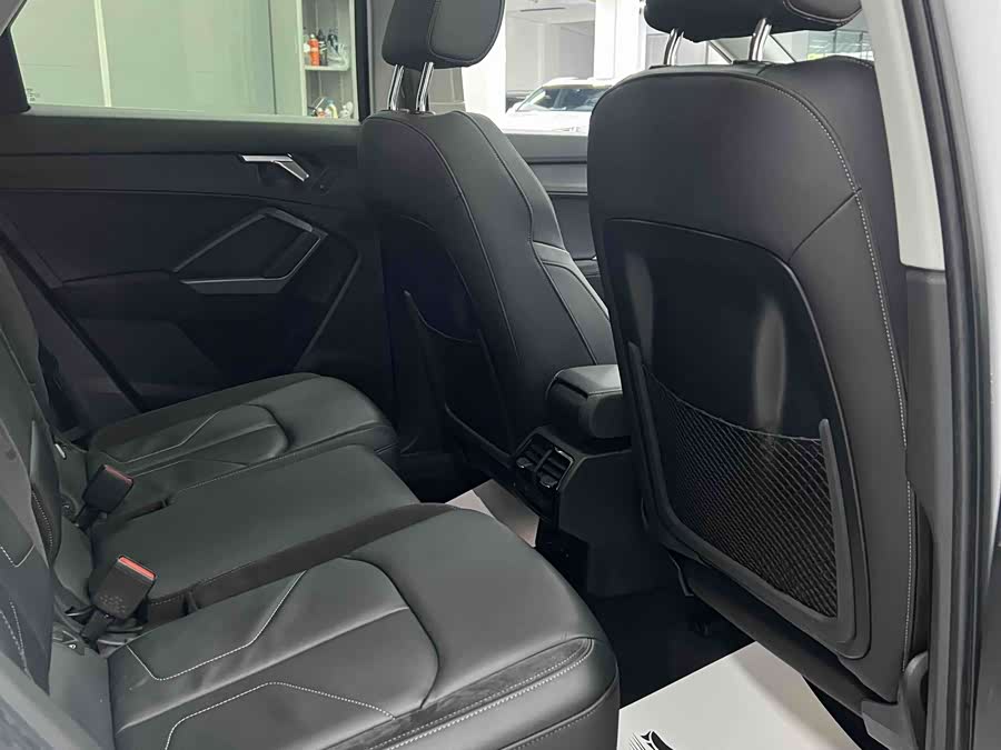 Audi Q3 Sportback 2023 — фото 11
